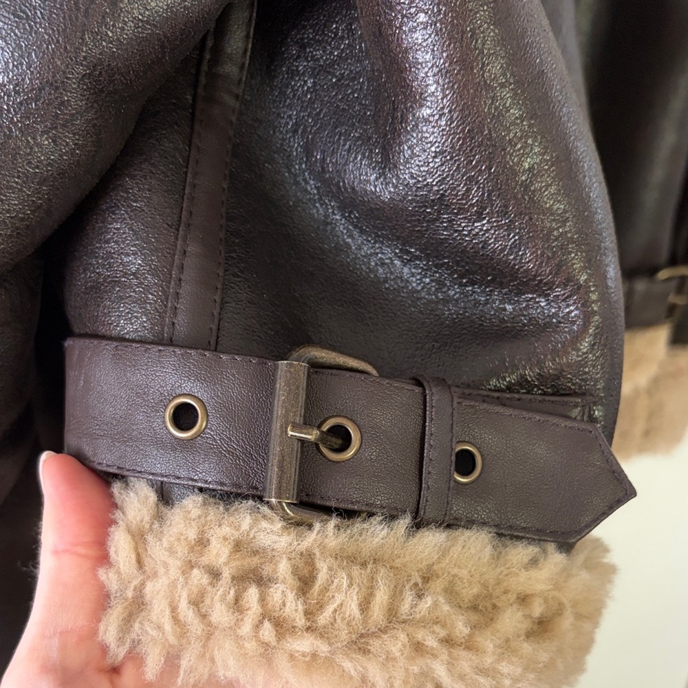 Zara Women’s Brown Double-Faced Faux Leather Shearling Fur Aviator Jacket - Picture 6 of 7